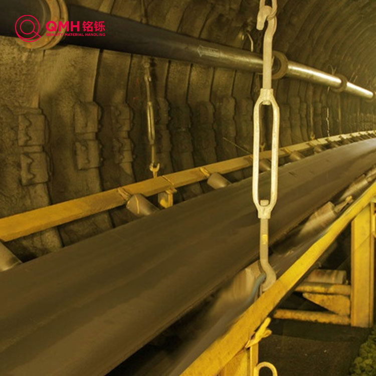 ما الذي يجعل حزام نقل الأراميد متفوقًا؟