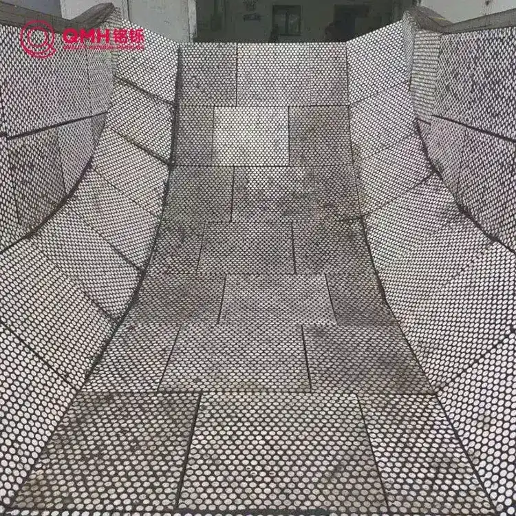 ارتداء السيراميك بطانة